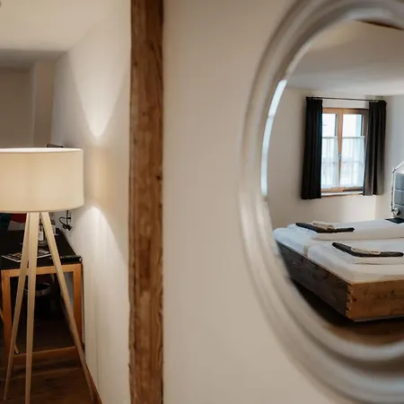 Hotel Zum Hirschen - & Beim Stoeckeler 3*